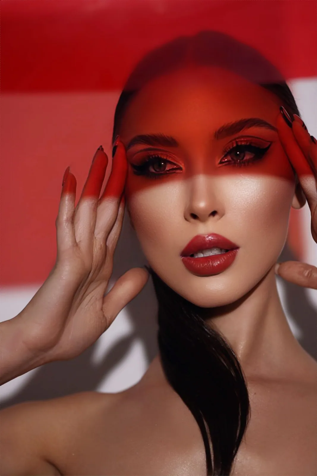 Julia Mindar, Los Angeles model - beauty portfolio